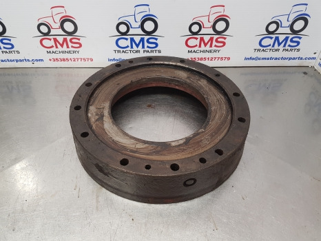 Fiat 140-90, 130-90, 160-90 Rear Axle Spacer Brake Housing 5117648, 5117658 - Eixo traseiro: foto 1 Fiat 140-90, 130-90, 160-90 Rear Axle Spacer Brake Housing 5117648, 5117658 - Eixo traseiro: foto 1