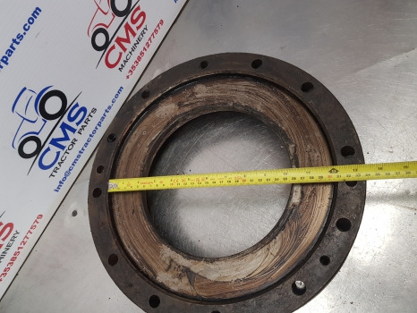 Fiat 140-90, 130-90, 160-90 Rear Axle Spacer Brake Housing 5117648, 5117658 - Eixo traseiro: foto 4 Fiat 140-90, 130-90, 160-90 Rear Axle Spacer Brake Housing 5117648, 5117658 - Eixo traseiro: foto 4