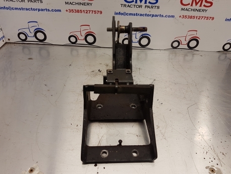 Ford 10 , 30 And Tw Series Brake Pedal Bracket For Super Q E9nn2k113ab - Pedal para Trator: foto 1 Ford 10 , 30 And Tw Series Brake Pedal Bracket For Super Q E9nn2k113ab - Pedal para Trator: foto 1