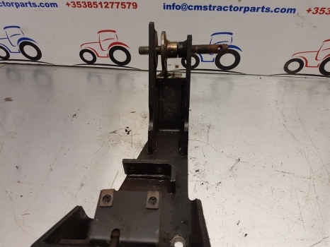 Ford 10 , 30 And Tw Series Brake Pedal Bracket For Super Q E9nn2k113ab - Pedal para Trator: foto 3 Ford 10 , 30 And Tw Series Brake Pedal Bracket For Super Q E9nn2k113ab - Pedal para Trator: foto 3