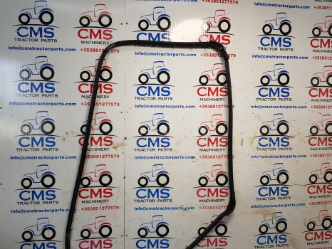 Ford 10, 30, Tw, 1000 Series, Super Q, Q Cab Door Rubber Seal Lhs D8nn9420531ac - Porta e peças: foto 2 Ford 10, 30, Tw, 1000 Series, Super Q, Q Cab Door Rubber Seal Lhs D8nn9420531ac - Porta e peças: foto 2