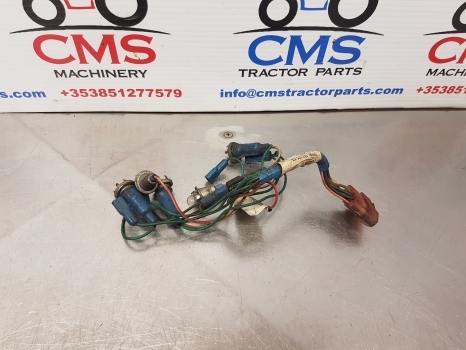 Ford 10, 6610, 5610, 4610 Series Ap Cab Wirring Loom D9nn14a104aa - Cables/ Wire harness para Trator: foto 1 Ford 10, 6610, 5610, 4610 Series Ap Cab Wirring Loom D9nn14a104aa - Cables/ Wire harness para Trator: foto 1