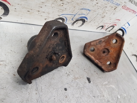 Ford 10 Ser 7810 Carraro Front Axle King Pin Pair Top, Bottom Car115729, 115729 - Eixo dianteiro para Trator: foto 3 Ford 10 Ser 7810 Carraro Front Axle King Pin Pair Top, Bottom Car115729, 115729 - Eixo dianteiro para Trator: foto 3