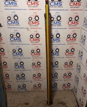 Ford 10 Series Apl 355 7610 Fwd Propeller Shaft E3nn3a425eb12b, 83946505 - Veio de transmissão para Trator: foto 3 Ford 10 Series Apl 355 7610 Fwd Propeller Shaft E3nn3a425eb12b, 83946505 - Veio de transmissão para Trator: foto 3