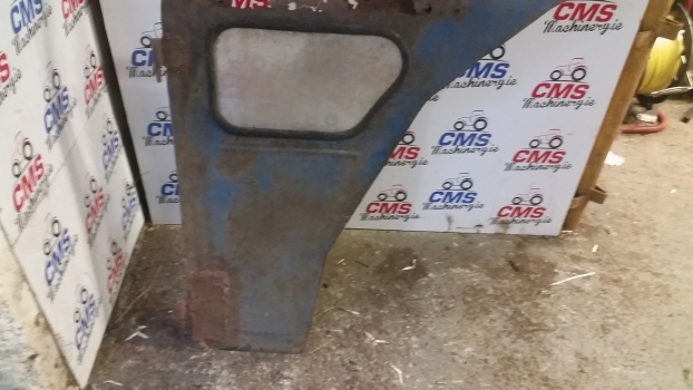 Ford 3120, 4000, 4600, 5600 Cab Door Left 81834250 - Porta e peças para Trator: foto 2 Ford 3120, 4000, 4600, 5600 Cab Door Left 81834250 - Porta e peças para Trator: foto 2