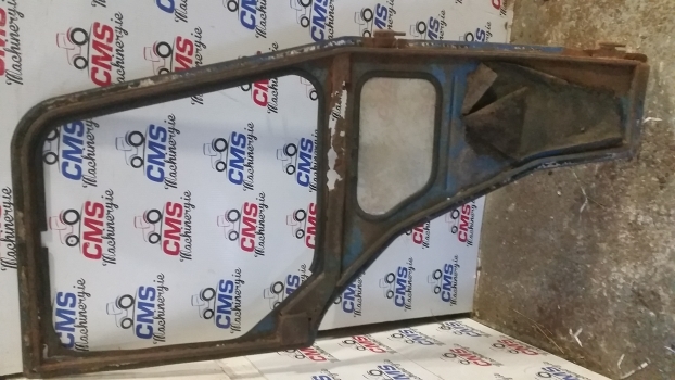 Ford 3120, 4000, 4600, 5600 Cab Door Left 81834250 - Porta e peças para Trator: foto 5 Ford 3120, 4000, 4600, 5600 Cab Door Left 81834250 - Porta e peças para Trator: foto 5