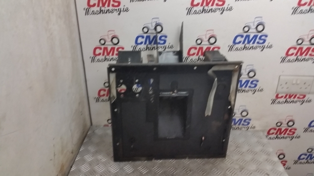 Ford 40 Series Cab Pedal Support Plate, Steering Support 82850738 E9nn3r863ah11m - Pedal para Trator: foto 2 Ford 40 Series Cab Pedal Support Plate, Steering Support 82850738 E9nn3r863ah11m - Pedal para Trator: foto 2