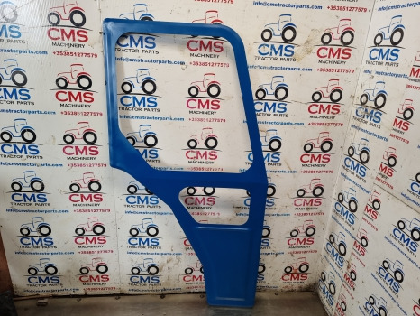 Ford 4000, 5000, 6000, 7000 Cab Door Frame Rhs 81834249 - Porta e peças: foto 1 Ford 4000, 5000, 6000, 7000 Cab Door Frame Rhs 81834249 - Porta e peças: foto 1