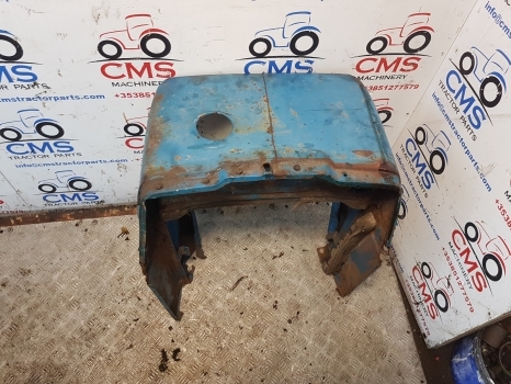 Ford 4600, 5000, 4140, 3600 Nose Cone For Wer Air Cleaner D4nn8n202d, D4nn8n202m - Carroceria e exterior para Trator: foto 4 Ford 4600, 5000, 4140, 3600 Nose Cone For Wer Air Cleaner D4nn8n202d, D4nn8n202m - Carroceria e exterior para Trator: foto 4