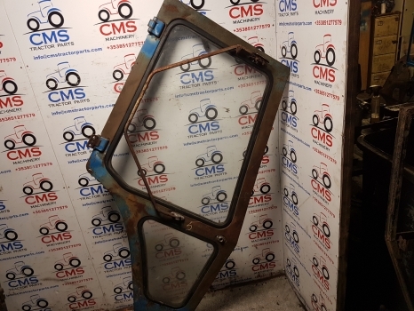 Ford 4600, 7710, 6600 Tw20, Tw20 Q Cab Door Right Assembly D8nn9420124bc - Porta e peças para Trator: foto 1 Ford 4600, 7710, 6600 Tw20, Tw20 Q Cab Door Right Assembly D8nn9420124bc - Porta e peças para Trator: foto 1