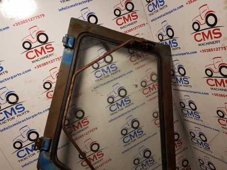 Ford 4600, 7710, 6600 Tw20, Tw20 Q Cab Door Right Assembly D8nn9420124bc - Porta e peças para Trator: foto 4 Ford 4600, 7710, 6600 Tw20, Tw20 Q Cab Door Right Assembly D8nn9420124bc - Porta e peças para Trator: foto 4