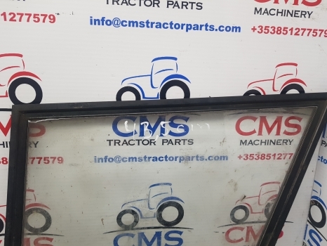 Ford 4610, 5610 Ap, Lp Door Glass Lower Lhs 83944252, E3nn94214a37aa - Porta e peças para Trator: foto 2 Ford 4610, 5610 Ap, Lp Door Glass Lower Lhs 83944252, E3nn94214a37aa - Porta e peças para Trator: foto 2