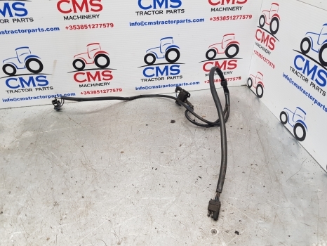 Ford 5610, 6610, 6810 Front Head Lamp Wiring Loom Front Wiring Loom - Cables/ Wire harness para Trator: foto 1 Ford 5610, 6610, 6810 Front Head Lamp Wiring Loom Front Wiring Loom - Cables/ Wire harness para Trator: foto 1