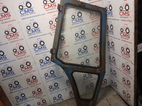 Ford 7600, 7710, 6600 Tw10, Tw20 Q Cab Door Right Assembly Rusty D8nn9420124bc - Porta e peças para Trator: foto 1 Ford 7600, 7710, 6600 Tw10, Tw20 Q Cab Door Right Assembly Rusty D8nn9420124bc - Porta e peças para Trator: foto 1