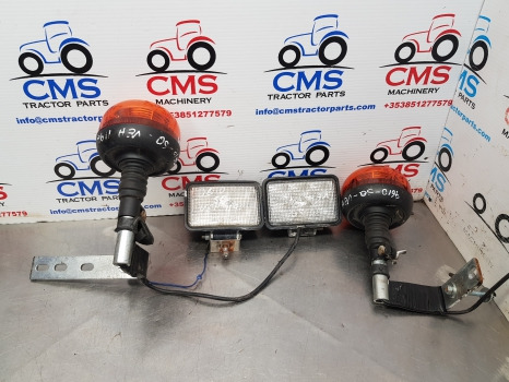 Ford 7610, 10, Tw, 30 Series, Super Q Cab Beacon Lights Kit 2010665 - Iluminação: foto 1 Ford 7610, 10, Tw, 30 Series, Super Q Cab Beacon Lights Kit 2010665 - Iluminação: foto 1
