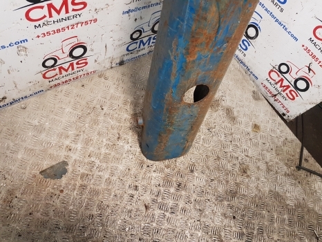 Ford 7610, 6610, 5610 Propeller Shield E4nn3n278cb11b, E4nn3n278ca11b, 83955828 - Veio de transmissão para Trator: foto 3 Ford 7610, 6610, 5610 Propeller Shield E4nn3n278cb11b, E4nn3n278ca11b, 83955828 - Veio de transmissão para Trator: foto 3