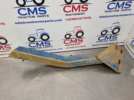 Ford 7610, 7710, 7810, 8830, 8730 Foot Step Lhs Bracket Only E4nn9420041ab - Estribo: foto 5 Ford 7610, 7710, 7810, 8830, 8730 Foot Step Lhs Bracket Only E4nn9420041ab - Estribo: foto 5