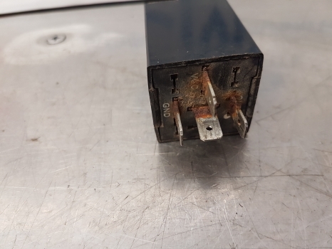 Ford 7840, 6640, 7740, 8240 Time Relay F0nn14n135ba, 84589329, 81867839 - Relé para Trator: foto 3 Ford 7840, 6640, 7740, 8240 Time Relay F0nn14n135ba, 84589329, 81867839 - Relé para Trator: foto 3