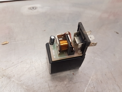 Ford 7840, 6640, 7740, 8240 Time Relay F0nn14n135ba, 84589329, 81867839 - Relé para Trator: foto 4 Ford 7840, 6640, 7740, 8240 Time Relay F0nn14n135ba, 84589329, 81867839 - Relé para Trator: foto 4
