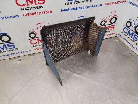 Ford 7910, 7810, 8210 Engine Side Guard, Shield Grill Cut, Parts E9nn19n710aa11b - Grade radiador: foto 4 Ford 7910, 7810, 8210 Engine Side Guard, Shield Grill Cut, Parts E9nn19n710aa11b - Grade radiador: foto 4