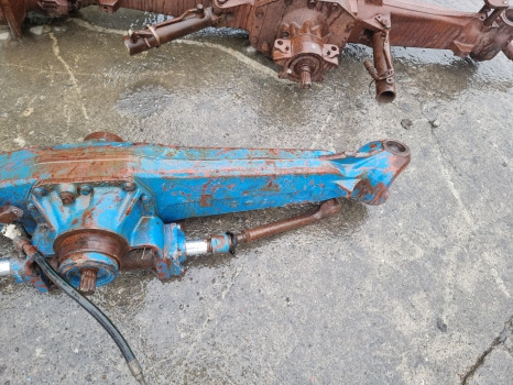 Ford New Holland 7740, 40 Series. Front Axle Housing Beam 125148, Car128939 - Eixo dianteiro: foto 2 Ford New Holland 7740, 40 Series. Front Axle Housing Beam 125148, Car128939 - Eixo dianteiro: foto 2