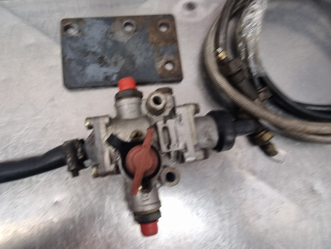 Ford New Holland Reifenfullen Control Valve Assy Reifenfullen - Hidráulica: foto 4 Ford New Holland Reifenfullen Control Valve Assy Reifenfullen - Hidráulica: foto 4