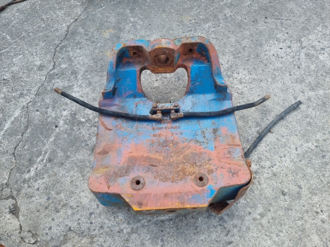 Ford New Holland Tw20, Tw10, Tw30 Front Axle Support D4nn3a042c - Eixo dianteiro: foto 1 Ford New Holland Tw20, Tw10, Tw30 Front Axle Support D4nn3a042c - Eixo dianteiro: foto 1