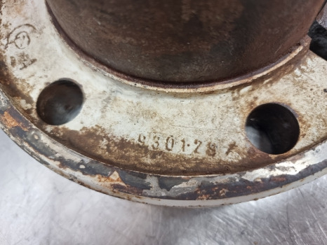 Ford Tw15, Tw10, Tw20, Wheel Wedges Pair Welded D6nn1n035a, D9nn1n036aa - Jante para Trator: foto 3 Ford Tw15, Tw10, Tw20, Wheel Wedges Pair Welded D6nn1n035a, D9nn1n036aa - Jante para Trator: foto 3