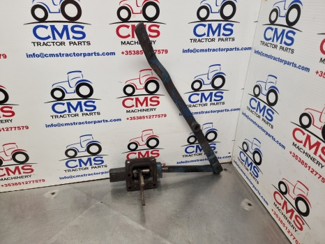 Fordson Major Pto Control Fork Assy, Check It By The Pictures - Transmissão: foto 3 Fordson Major Pto Control Fork Assy, Check It By The Pictures - Transmissão: foto 3