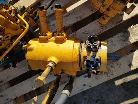 Hyundai Robex 130lc-3 Swing Gear Turning Joint Center Joint 31e6-0001 - Motor de giro para Escavadeira: foto 1 Hyundai Robex 130lc-3 Swing Gear Turning Joint Center Joint 31e6-0001 - Motor de giro para Escavadeira: foto 1