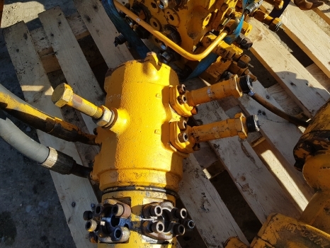 Hyundai Robex 130lc-3 Swing Gear Turning Joint Center Joint 31e6-0001 - Motor de giro para Escavadeira: foto 2 Hyundai Robex 130lc-3 Swing Gear Turning Joint Center Joint 31e6-0001 - Motor de giro para Escavadeira: foto 2