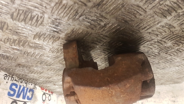 Jcb Fastrac 185-65 Front Axle Brake Calliper 15/920062, 15/920366, 477/58500 - Pinça de freio para Trator: foto 2 Jcb Fastrac 185-65 Front Axle Brake Calliper 15/920062, 15/920366, 477/58500 - Pinça de freio para Trator: foto 2
