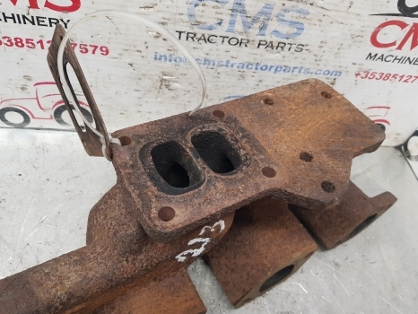 John Deere 1830, 2130 Exhaust Manifold R59588 - Colector de escape para Trator: foto 3 John Deere 1830, 2130 Exhaust Manifold R59588 - Colector de escape para Trator: foto 3