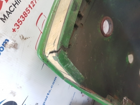 John Deere 2040s, 2140, Bonnet Al33151 - Capô para Trator: foto 5 John Deere 2040s, 2140, Bonnet Al33151 - Capô para Trator: foto 5