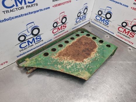 John Deere 2750, 2140, 40, 50 Series, Sg2 Battery Cover Foot Step Lhs Al58119 - Porta e peças: foto 1 John Deere 2750, 2140, 40, 50 Series, Sg2 Battery Cover Foot Step Lhs Al58119 - Porta e peças: foto 1