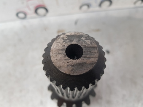 John Deere 2840, 3030, 3130, 3120 Rear Axle Sun Shaft Rhs T28119 - Eixo traseiro: foto 5 John Deere 2840, 3030, 3130, 3120 Rear Axle Sun Shaft Rhs T28119 - Eixo traseiro: foto 5
