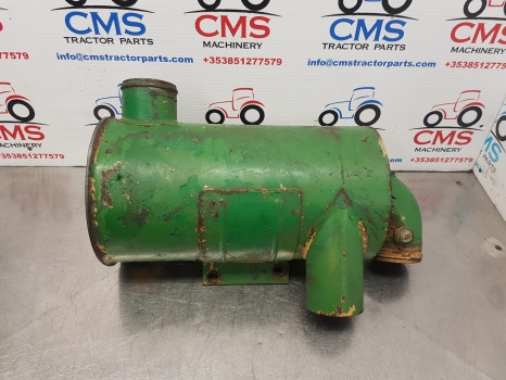 John Deere 3040, 3140, 2140, 2141, 2040s, Air Cleaner Filter Box Al31569 - Sistema de admissão de ar: foto 1 John Deere 3040, 3140, 2140, 2141, 2040s, Air Cleaner Filter Box Al31569 - Sistema de admissão de ar: foto 1