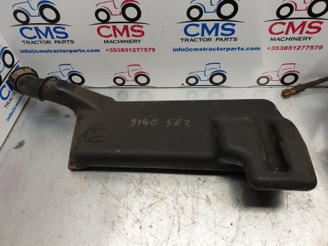 John Deere 40 And 50 Series Windscreen Washer Tank Al38192 - Pára-brisa para Trator: foto 1 John Deere 40 And 50 Series Windscreen Washer Tank Al38192 - Pára-brisa para Trator: foto 1