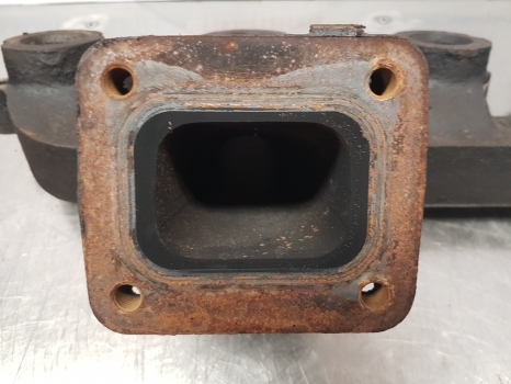 John Deere 6110 Exhaust Manifold R515588, R515588 - Colector de escape para Trator: foto 3 John Deere 6110 Exhaust Manifold R515588, R515588 - Colector de escape para Trator: foto 3