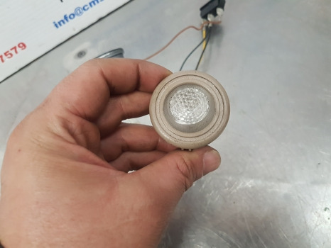John Deere 6145r, 6r Series, Cab Interior Lights Al154760, Al205771 - Iluminação: foto 3 John Deere 6145r, 6r Series, Cab Interior Lights Al154760, Al205771 - Iluminação: foto 3