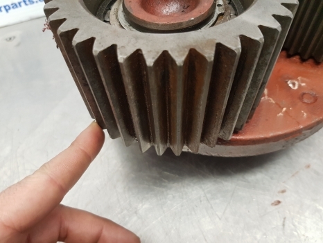 John Deere 6600, 6300, 6400, 6320 Planet Pinion Carrier L172081, L80363, L101243 - Eixo traseiro para Trator: foto 5 John Deere 6600, 6300, 6400, 6320 Planet Pinion Carrier L172081, L80363, L101243 - Eixo traseiro para Trator: foto 5