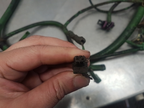 John Deere 6610, 6310, 6410, 6510 Premuim Transmission Wiring Loom Al154393 - Cables/ Wire harness para Trator: foto 4 John Deere 6610, 6310, 6410, 6510 Premuim Transmission Wiring Loom Al154393 - Cables/ Wire harness para Trator: foto 4