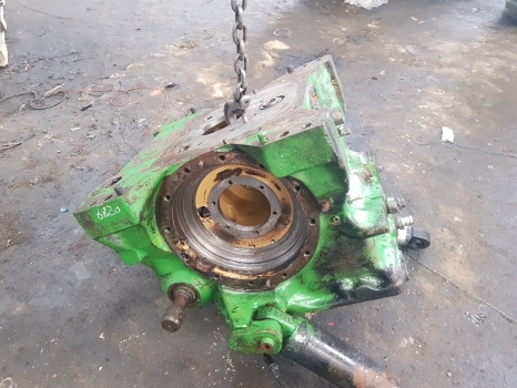 John Deere 6820, 6920 Autopowr Rear Axle Centre Housing Re220931, R219630 - Eixo traseiro para Trator: foto 3 John Deere 6820, 6920 Autopowr Rear Axle Centre Housing Re220931, R219630 - Eixo traseiro para Trator: foto 3