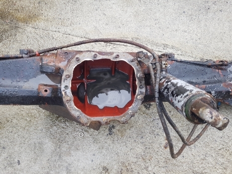 Lamborghini, Same, Hurlimann Front Axle Housing 0.275.4356.0/80, 275.4356.0 - Eixo dianteiro para Trator: foto 4 Lamborghini, Same, Hurlimann Front Axle Housing 0.275.4356.0/80, 275.4356.0 - Eixo dianteiro para Trator: foto 4