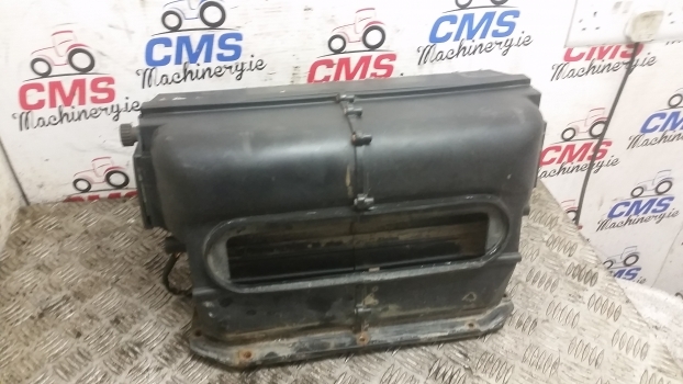 Landini Mythos Series 115 Cab Air Cleaner Box 3657825m91 - Filtro de cabine para Trator: foto 5 Landini Mythos Series 115 Cab Air Cleaner Box 3657825m91 - Filtro de cabine para Trator: foto 5