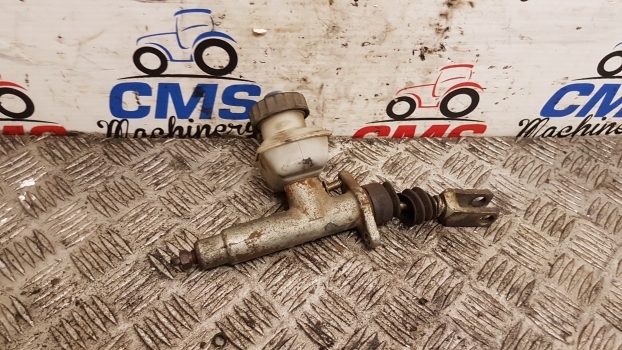 Landini Mythos Tdi 115 Clutch Master Cylinder 3558552m91 - Cilindro de embreagem para Trator: foto 1 Landini Mythos Tdi 115 Clutch Master Cylinder 3558552m91 - Cilindro de embreagem para Trator: foto 1