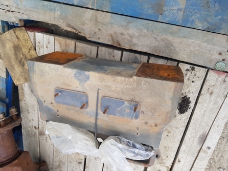 Landini Vision Series 105 Front Weight Carrier 3652509m1, 3652509m2, 3652509r2 - Contrapeso para Trator: foto 4 Landini Vision Series 105 Front Weight Carrier 3652509m1, 3652509m2, 3652509r2 - Contrapeso para Trator: foto 4