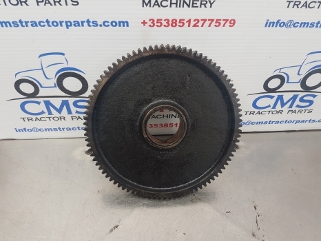 Massey Ferguson 135, 100, 200, 300 Series Engine Idle Gear 90t 31164530 - Caixas de velocidade e peças para Trator: foto 5 Massey Ferguson 135, 100, 200, 300 Series Engine Idle Gear 90t 31164530 - Caixas de velocidade e peças para Trator: foto 5