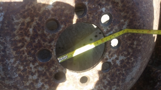 Massey Ferguson 135 Rear Wheel And Tyre 12.4/11-28. 1please Check By The Photos - Roda completa para Trator: foto 4 Massey Ferguson 135 Rear Wheel And Tyre 12.4/11-28. 1please Check By The Photos - Roda completa para Trator: foto 4