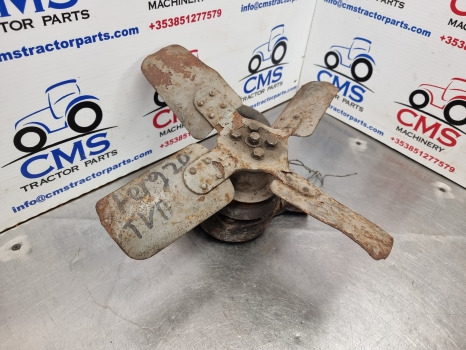 Massey Ferguson 20 Tvo Water Pump Assy With Fan - Bomba de refrigeração para Trator: foto 2 Massey Ferguson 20 Tvo Water Pump Assy With Fan - Bomba de refrigeração para Trator: foto 2